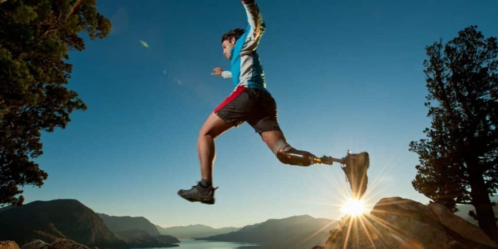 disabled leg man jumps exercise